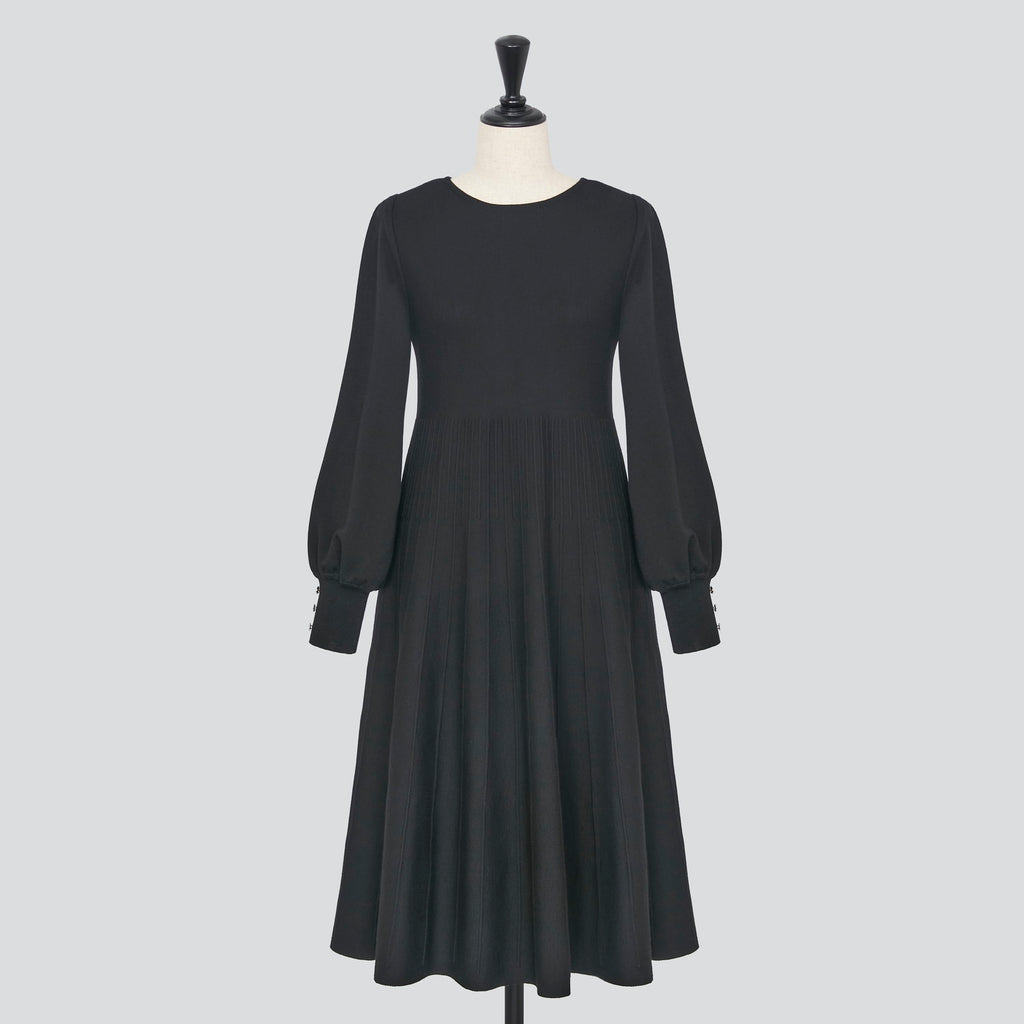 【FOXEY フォクシー】フリルヘム ニットワンピース ブラック 38 日本製 45636 Knit Dress “Clemence” – FOXEY 公式オンラインストア