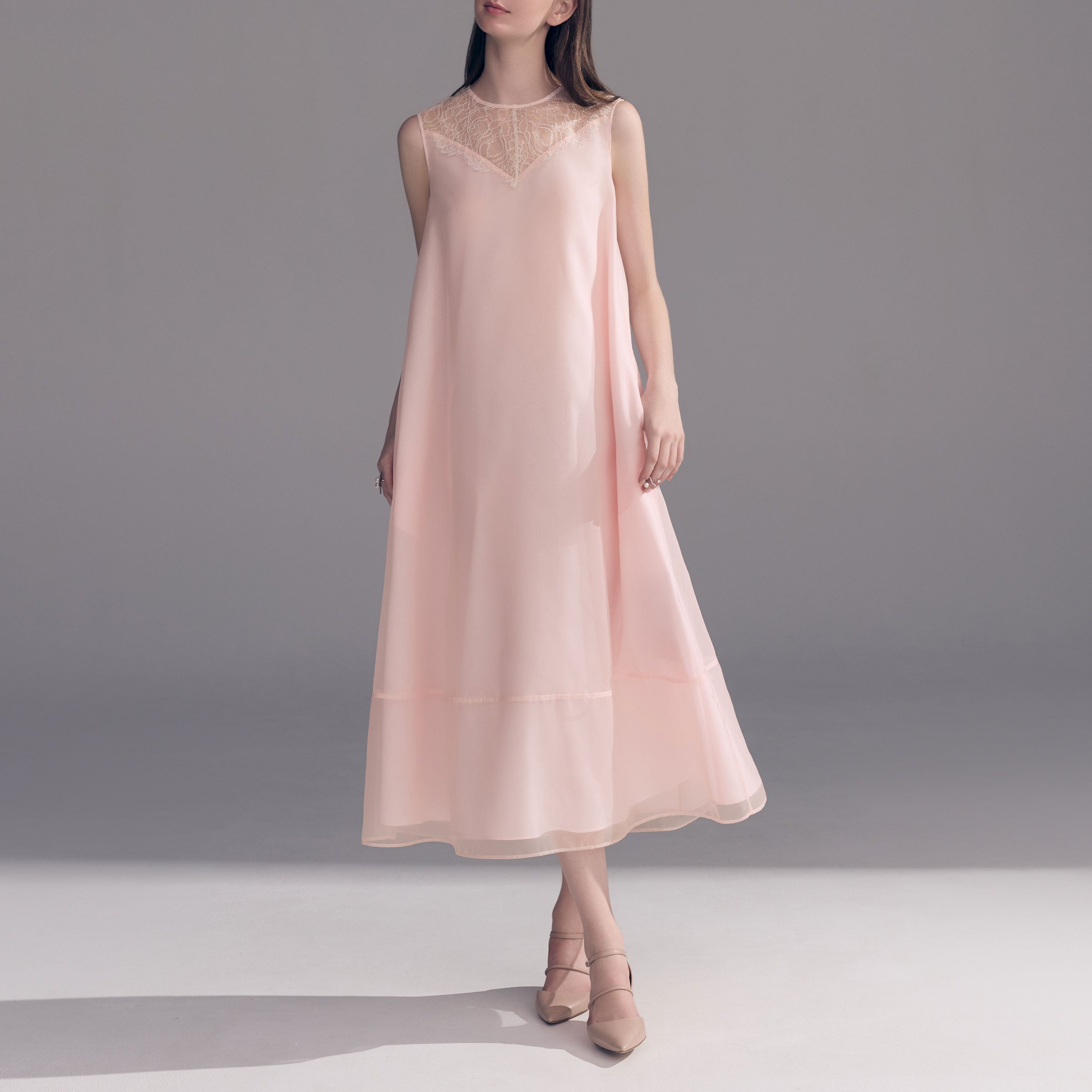 美品　フォクシー マグノリア ドレス フレアワンピース ノースリーブ アイボリー XS-Lサイズあり 【GINZA COUTURE/銀座クチュール】アンイーブン