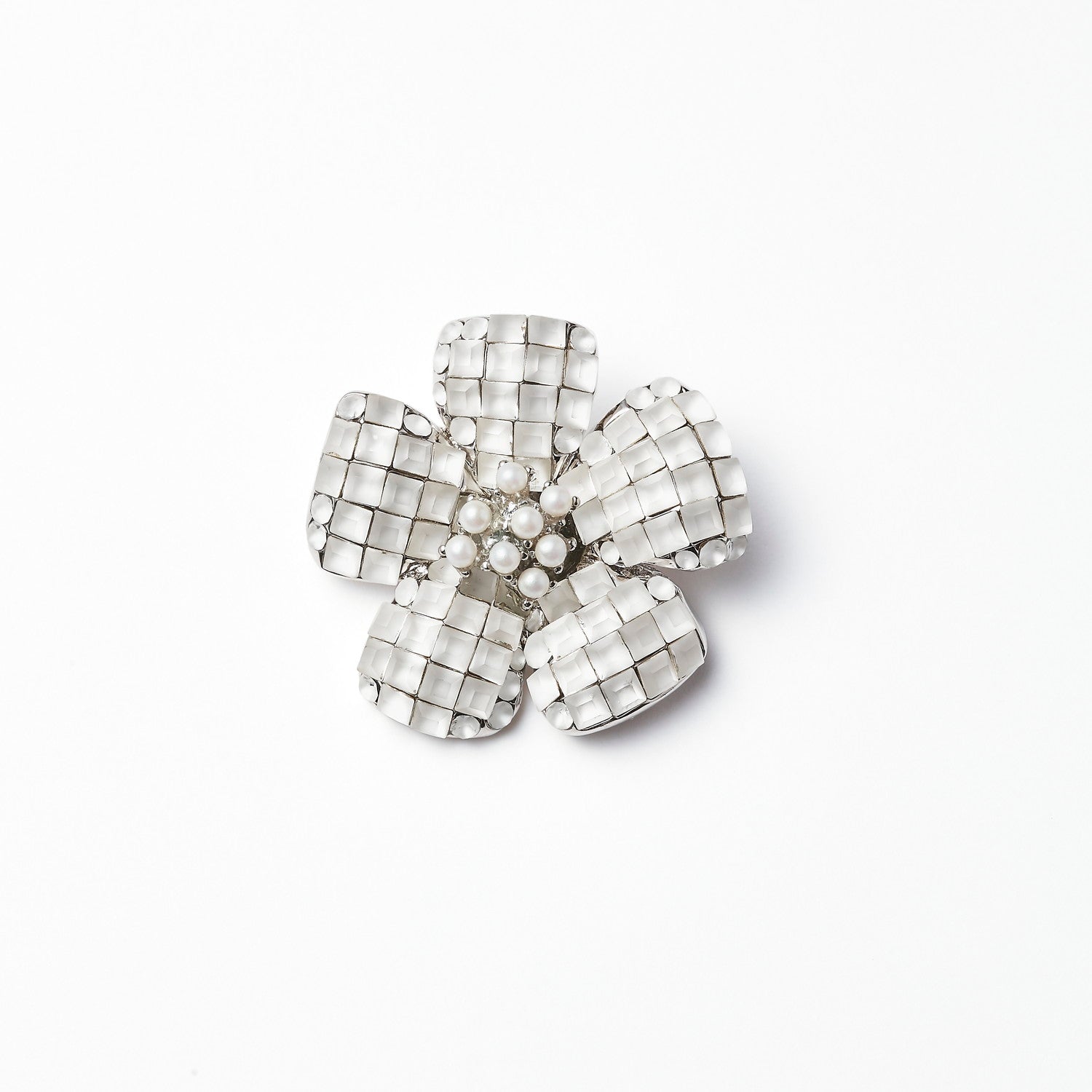FOXEY フラワー ブローチ Fleur ホワイト 26645 Brooch “Fleur” – FOXEY 公式オンラインストア