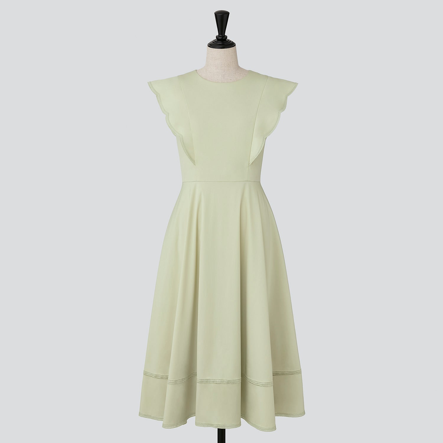 43255 Dress Ranunculus