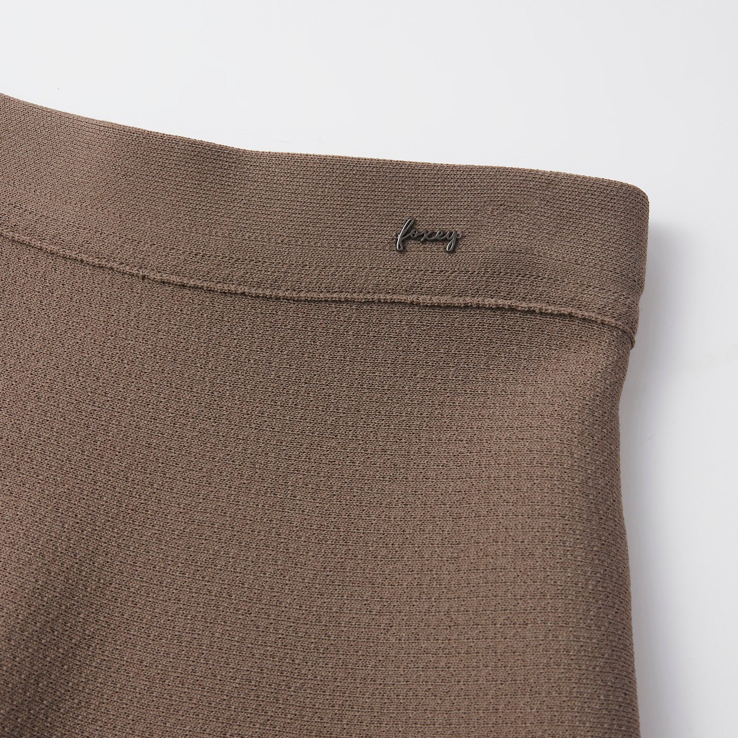 新品 FOXEY ニット地 フレアスカート 38 ロゴプレート付 41364 Knit Skirt “Isabel