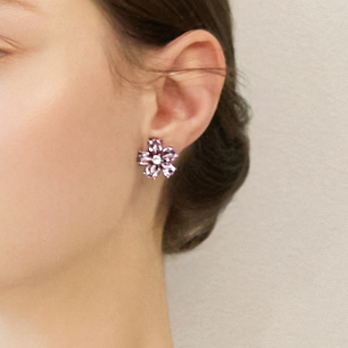 42676 Earrings “Clematis” – FOXEY 公式オンラインストア