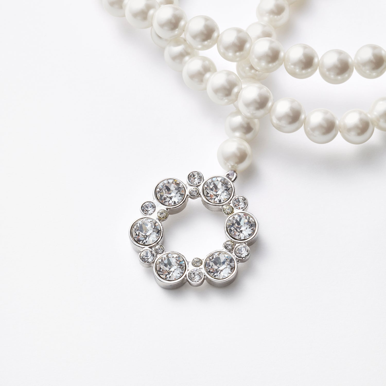 44201 Pearl Lariat Necklace – FOXEY 公式オンラインブティック